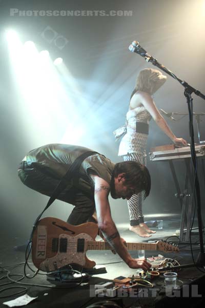 HANDSOME FURS - 2009-02-11 - PARIS - Point Ephemere - Dan Boeckner